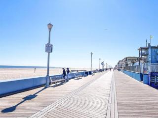 Ocean front * Boardwalk * Private Balcony - Ocean City - 5