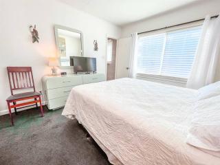 Ocean Front * Boardwalk * Giant Private Patio - 4