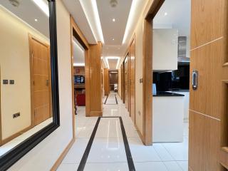 Spacious 3BR Flat with AC 3 Ensuite Bidets Near Selfridges and Hyde Park - Londra - 5