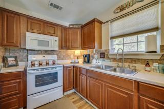 Secluded Tuskahoma Retreat with Deck and Views! - Clayton - 1