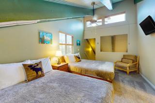 Stagecoach Ski Condo - 7