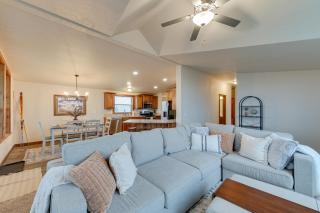 Beautiful Tetonia Escape with Porch and Teton Views - Tetonia - 7