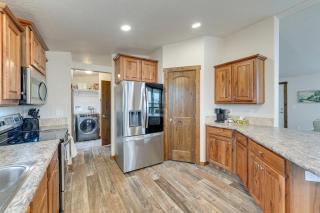 Beautiful Tetonia Escape with Porch and Teton Views - Tetonia - 3
