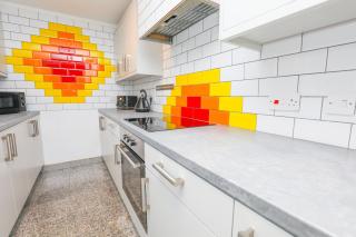 Luxe Retreat - Steps from Stadium - Pool Table, Ping Pong, Football Table - 5