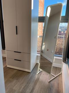 Deluxe City Centre Studio Apartment with Balcony & City Views - FREE WIFI NETFLIX, GYM ACCESS - WESTONE - 3