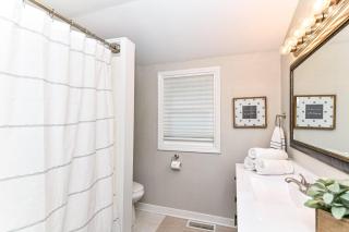Cheerful 2-Bedroom Cottage in Downtown Noblesville - Noblesville - 2