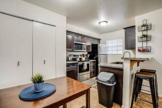 2 Community Pools-Fully Stocked for Longer Stays - Mesa - 6