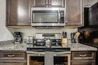 2 Community Pools-Fully Stocked for Longer Stays - Mesa - 2