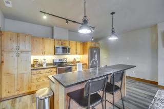 Downtown Columbia Falls Condo 16 Mi to Ski Resort - Columbia Falls - 9