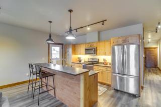Downtown Columbia Falls Condo 16 Mi to Ski Resort - Columbia Falls - 4