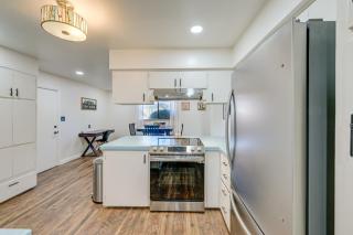 Visalia Vacation Rental with Yard 1 Mi to Downtown - 1