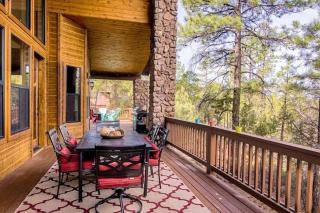 Torreon Family Cabin, Large Decks & Open Floorplan - 5