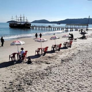 Amplo Apto a 20 metros do mar. - Florianópolis - 9