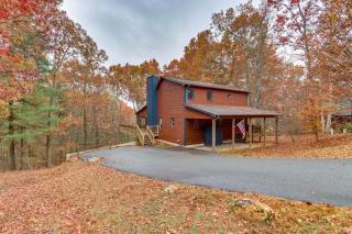 Blue Ridge Cabin with Hot Tub, 5 Mi to Downtown! - Blue Ridge - 8