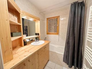 Grand T3 à Samoëns avec balcon et équipements pour enfants - FR-1-624-148 - 9