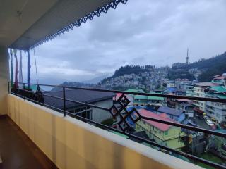 Keswani Group Tashi Heritage Hotel & Resort - Gangtok - 4