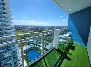 Big Balcony - Relaxing Condo in San Fernando - San Fernando - 1