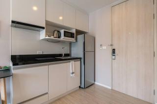 Modern Condo in Nimman (F709) by Pimolplace - Chiang Mai - 1