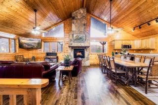 10 mins to Park Entrance Secluded Gameroom HotTub - Gatlinburg - 8