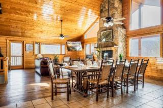 10 mins to Park Entrance Secluded Gameroom HotTub - Gatlinburg - 3