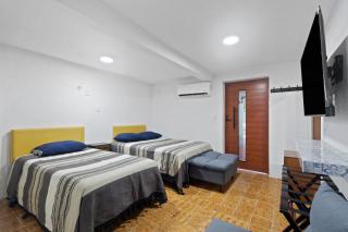 Casa Nance Alojamientos XAMAN HÁ Hospedaje familiar cocineta AC 2 camas baño - Cancún - 4