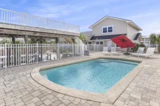 Boaters Dream House On Holiday Isle - Destin - 4