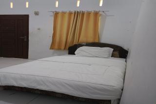 SPOT ON 93375 Elang Homestay - Parit - 9