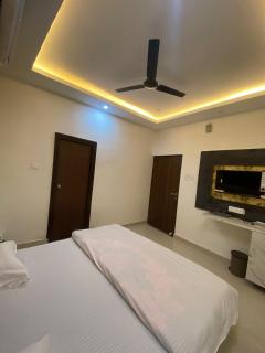 Shivraj Inn - Varanasi - 5