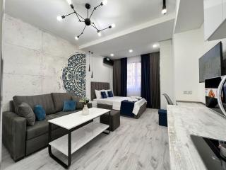 Modern Studio By Republic Square -Unique Charm - Yerevan - 6