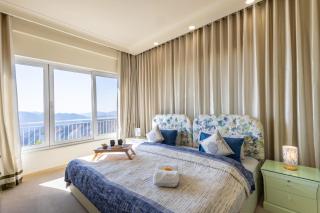 Cozy home with balcony & Mountain views - 9