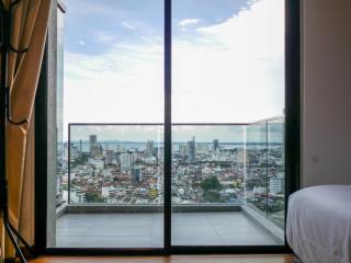 Beacon Executive Suite by Uptrend Home Management - George Town - 3