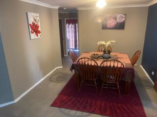 Entire Residential 3 bedroom and 2 bathrooms home and family home - Boulder - 2