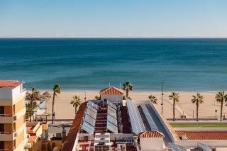 Beachfront apartment with panoramic sea views, private parking, swimming pools and mini golf - 8