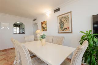 Beachfront apartment with panoramic sea views, private parking, swimming pools and mini golf - 7