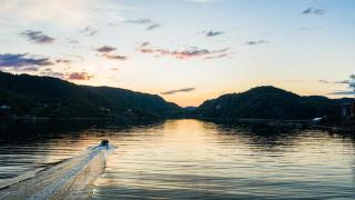 Cozy Renovated Fjord Stay with Boat - 9