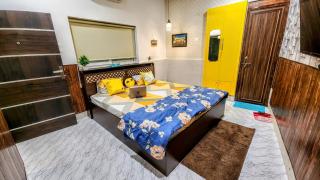 Luxury City Centre Rare Studio! - Varanasi - 0
