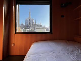 BIG Duomo View Sailboat-Inspired Penthouse - Milan - 9