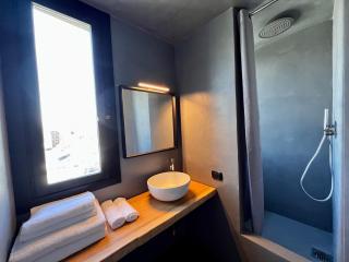 BIG Duomo View Sailboat-Inspired Penthouse - Milan - 1