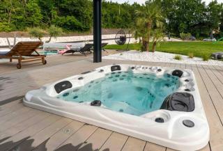 VILLA ***** PISCINE CHAUFFÉE, JACCUZI, PÉTANQUE - Moirax - 9