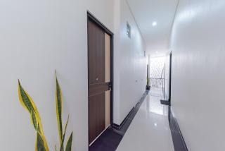 RedDoorz near CSB Mall Cirebon - Cirebon - 1