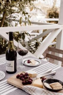 MARIGOLD COTTAGE Charming 1870s central Daylesford cottage - 5