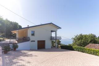 Garda Lake Panorama Villa with Garden & BBQ - San Zeno di Montagna - 9