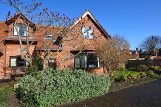 The Den - Sheringham - 9