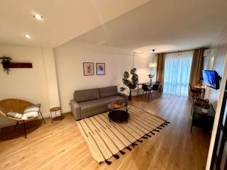 Far Home Gran Vía - 7