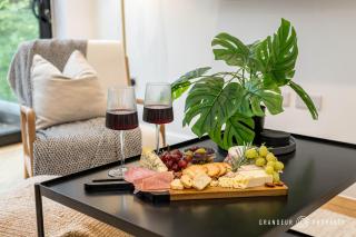 Aurora's Abode by Grandeur Property - Parkstone - 7