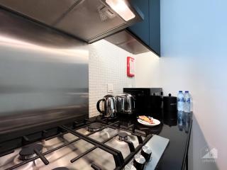 Stunning Apt with balcony & incredible views Dubai - Dubai - 1