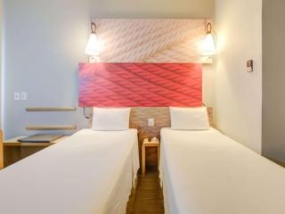 ibis Paranagua - 1