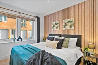 Beautiful 2 Bed Apartment in Warwick - Parking - Leek Wootton - 9