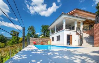 Awesome Home In Donja Reka With Wifi - 9
