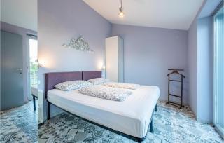 Gorgeous Apartment In Gondolici - 5